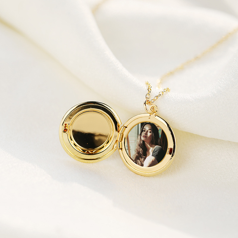 Locket Necklace Classification Titanium Steel Copper 18K Gold Plated White Gold Plated Plating Round Locket Necklace