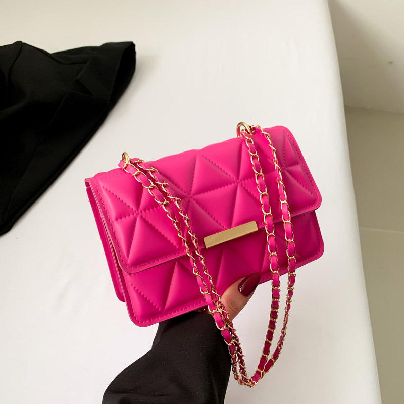 2023 nuevo estilo occidental pequeño bolso cuadrado estilo coreano bolso de las mujeres Bolsa de mensajero de hombro de cadena roja de moda popular de este año para mujeres