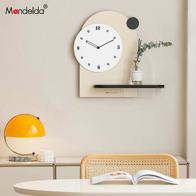 Mandelda Creative Clock Wall Clock Living Room Modern Simple Light Luxury Atmosphere Home Decoration Wall Hanging