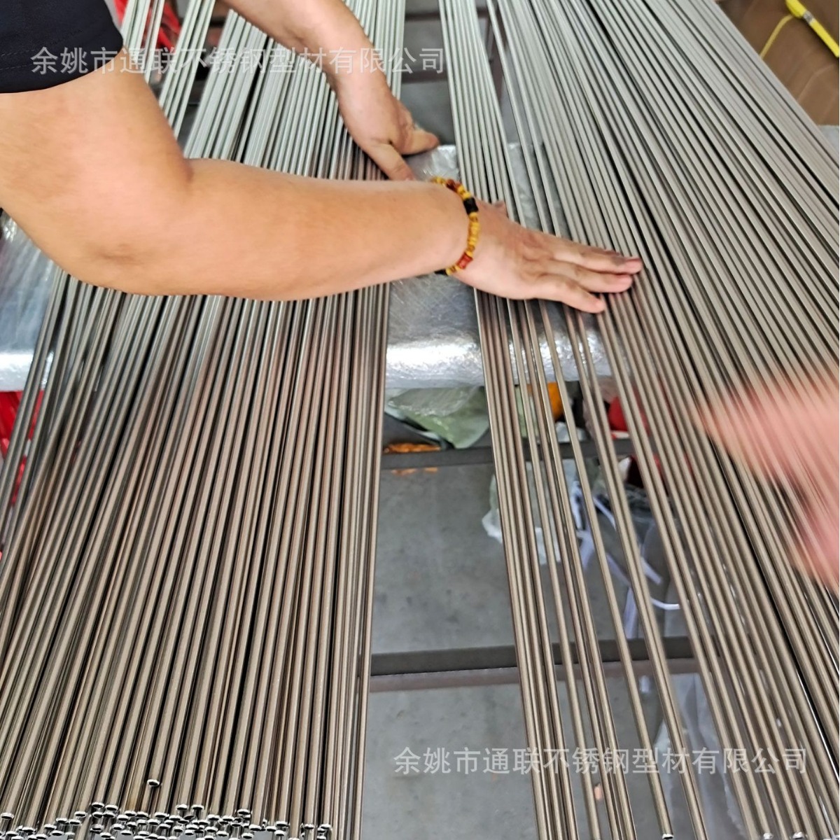 供应304内外精拉不锈钢焊管  医疗器械不锈钢套管 激光深加工