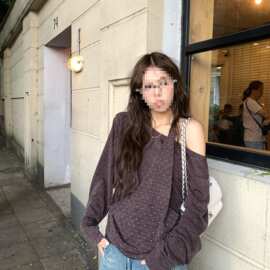 法式设计感小众别致气质长袖T恤女装秋季宽松韩系氛围感露肩上衣