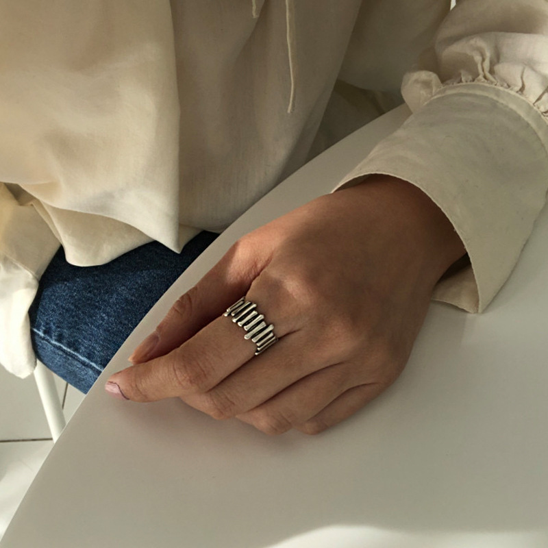 Korean Style Ins SpecialInterest Design Geometric Ring Fashion Irregular Lines Versatile Switchable Index Finger Ring Womenpicture3