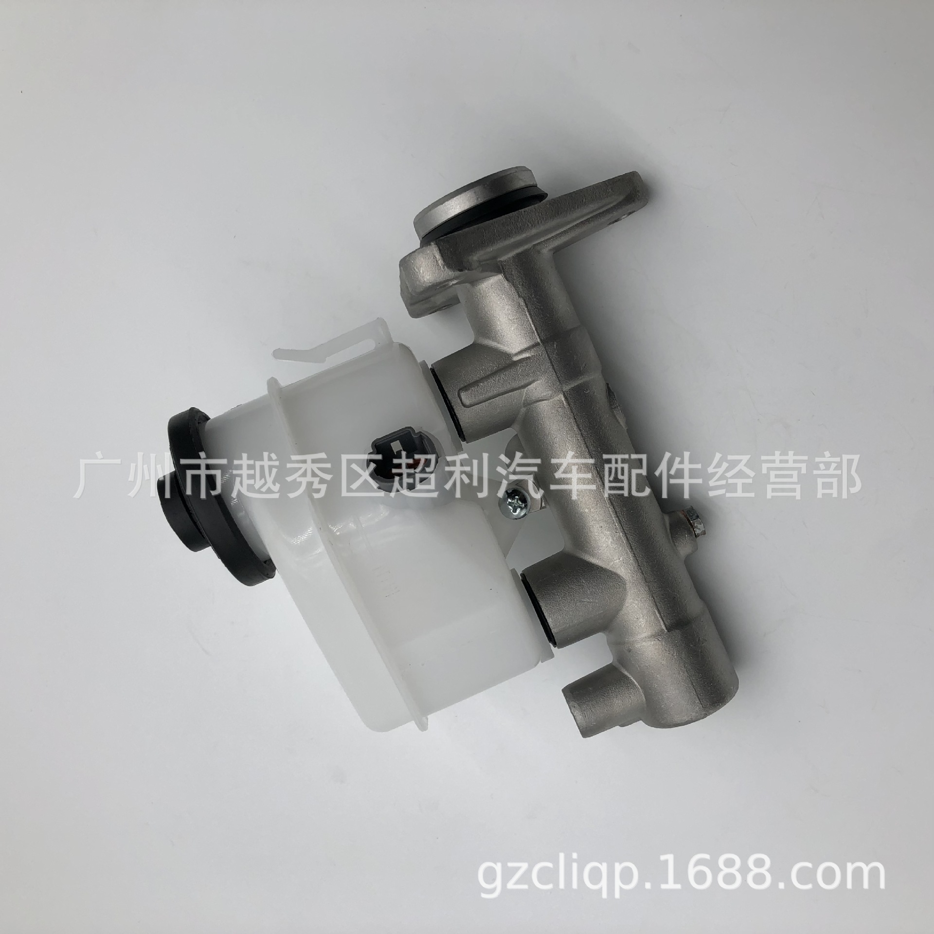 Applicable 47201-12800 47201-12700 47201-02010 AE100 AE101 brake master cylinder