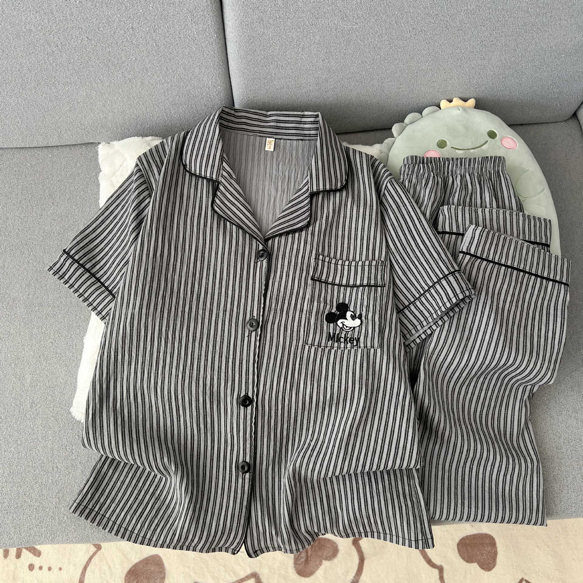 Nube de algodón pijama de pareja grande suelto conjunto de dos piezas de verano nuevo dibujos animados bordados ropa para el hogar de estudiantes