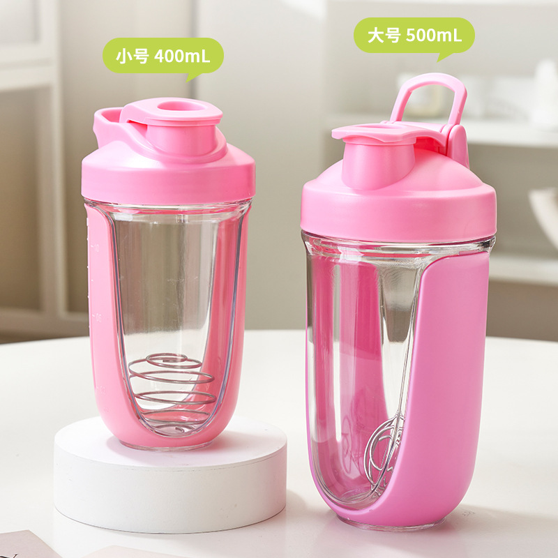 Taza de plástico simple sellada a prueba de fugas taza de agua deportiva con mano taza de agitación de proteínas en polvo taza de agitación