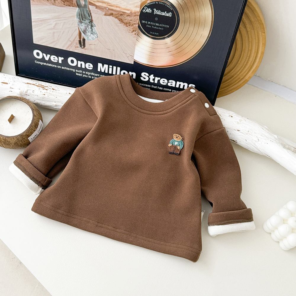 Nuevo traje de otoño e invierno para bebés, vestido con una camisa de fondo de manga larga de dibujos animados de bebé masculino, mono de dos piezas con estampado completo lindo