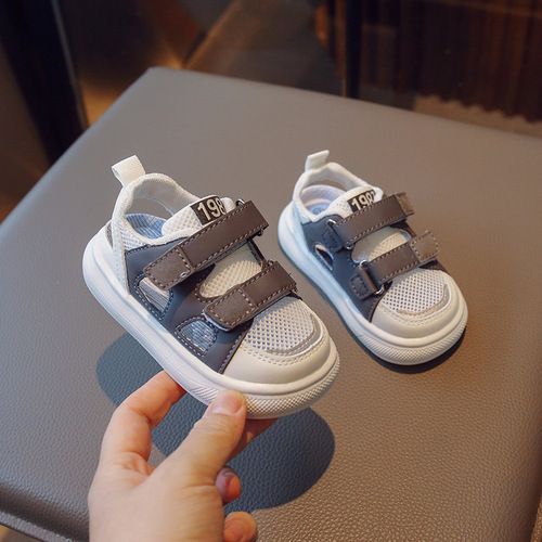 new summer children's sandals for girls and babies soft-soled hollow mesh shoes for boys and babies through mesh sports sandals