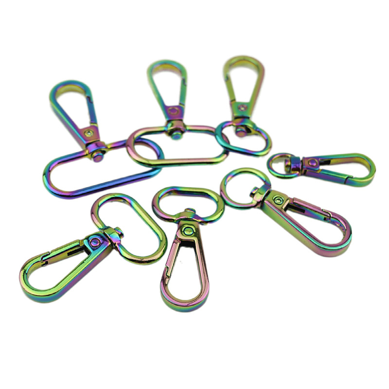 Colorido oro denier cola pequeña hebilla bolsa correa de hombro cadena gancho llavero colorido aleación de zinc equipaje hardware hebilla perro