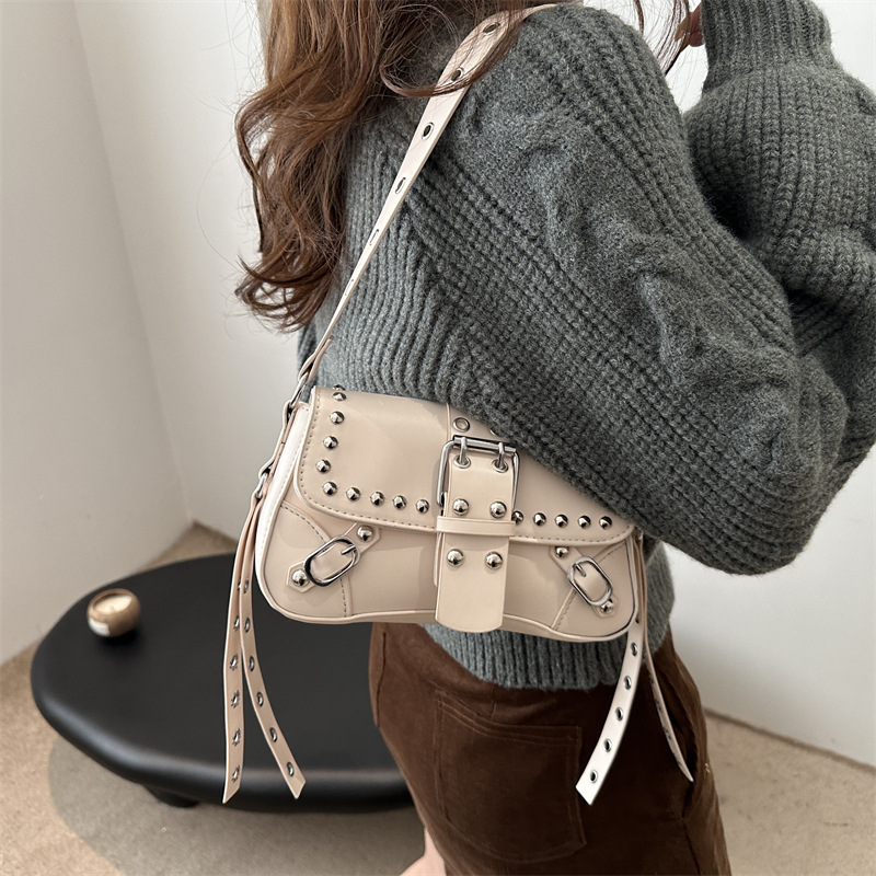 2025 New Trendy Studded Leopard Print Designer Motorcycle Shoulder Bag Crossbody Underarm Baguette Bag For Women - Thumbnail 3
