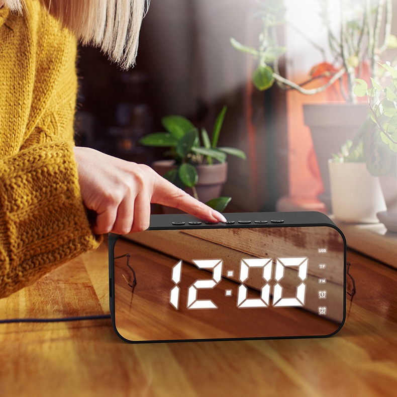 Altavoz portátil de Bluetooth de la tarjeta del altavoz de Bluetooth del despertador S15 mini