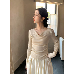 衣尔衫 蝴蝶 超显气质立体图案垂感针织衫女秋季精致修身显瘦0603