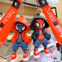 跨境新款动漫卫衣蜘蛛侠钥匙扣超大号立体潮玩公仔汽车钥匙链批发