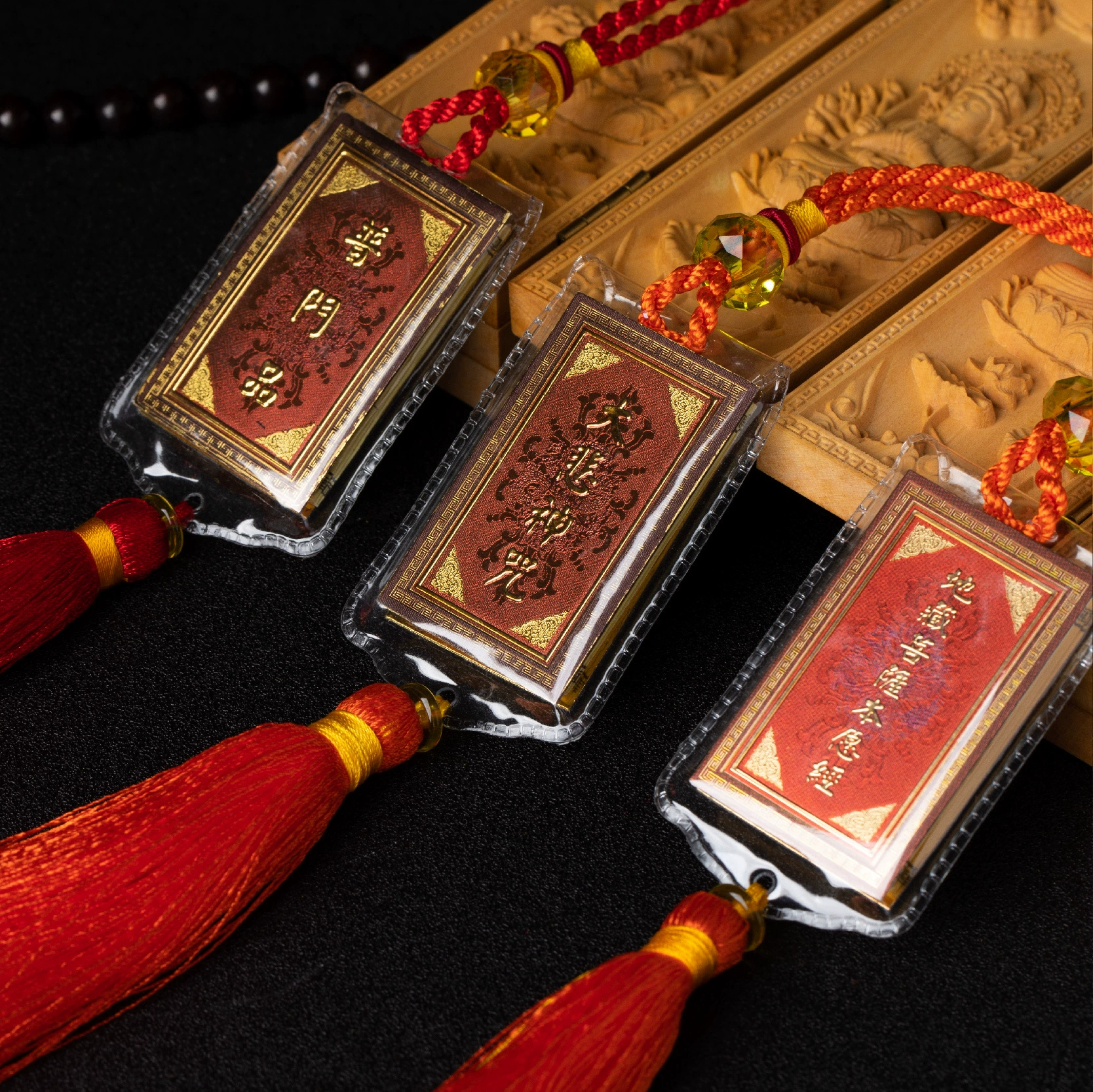 В наличии металлический автомобильный кулон с золотой фольгой рельеф ремесло тканая кисточка Ping благоприятный автомобильный кулон подарок оптом