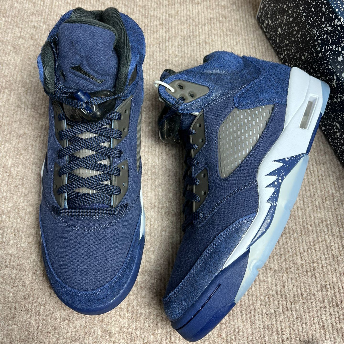Zapatos de baloncesto de alta calidad AJ5 Jiao Wu Zhixiu Zapatos deportivos de amortiguación de arce verde oliva zapatos casuales de pareja