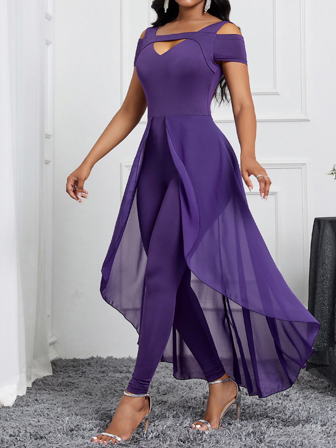 Estilo de diseño de nicho nuevo estilo primavera y verano comercio exterior europeo y americano exclusivo para temperamento elegante mono ajustado
