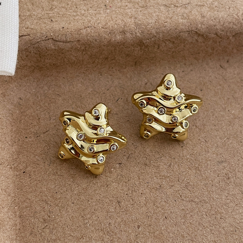7g Weight Alloy Ear Needle Material Ear Studs Classification 1 Pair Quantity Date, Tea Party Occasion Alloy Material Star, Heart Shape Pattern All Seasons Season Women's Gender Plating Design Retro, Classic Style Style 1 Pair Retro Classic Style Star Heart Shape Plating Alloy Ear Studs 11