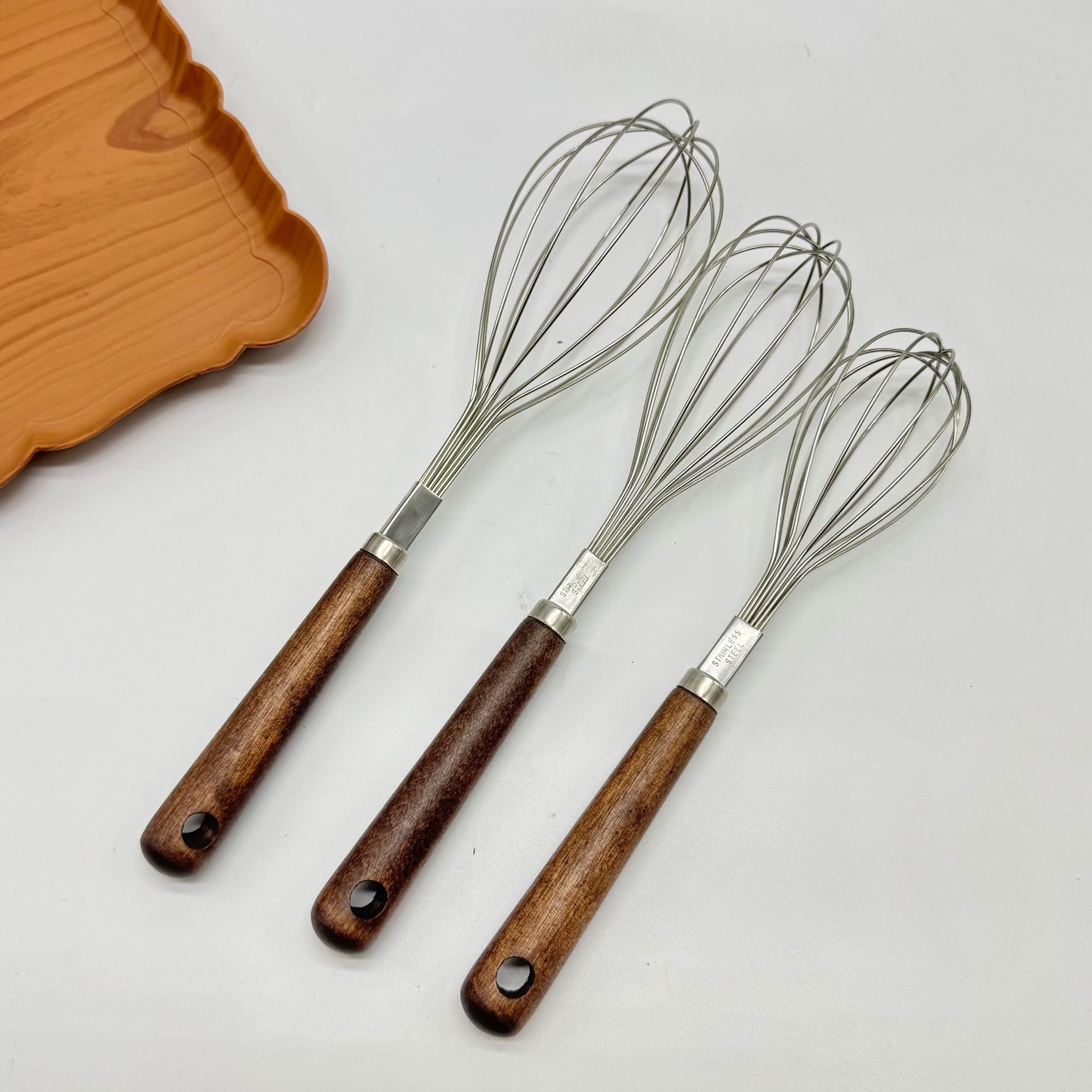 Batidor manual Batidor de fideos de acero inoxidable 304 Batidor de huevos Batidor de leche doméstico Batidor de huevos Batidor de huevos