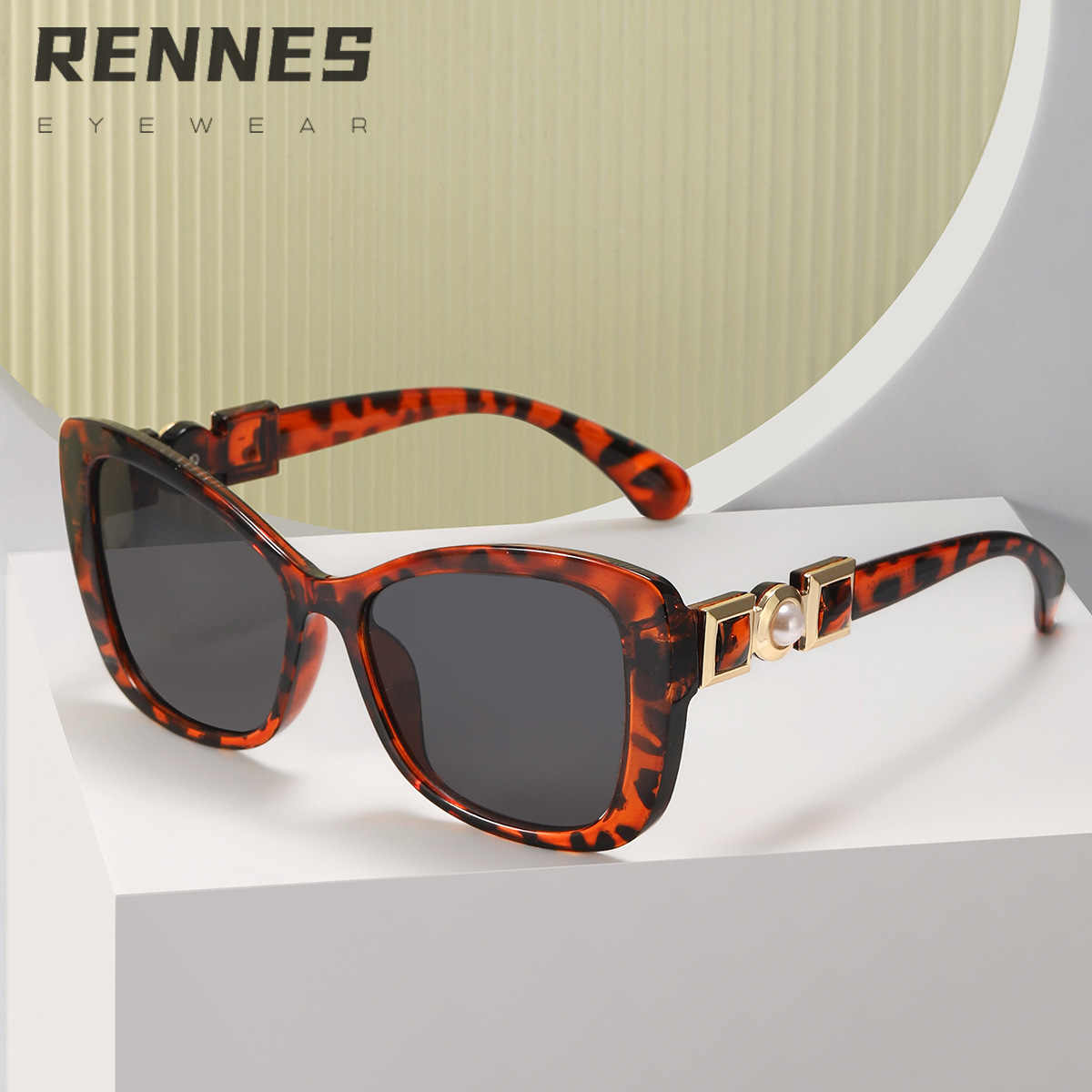 Nuevas mujeres elegantes gafas de sol de ojo de gato al aire libre calle tiro pasarela gafas de sol de moda multicolor Comercio exterior PC gafas de Marco grande