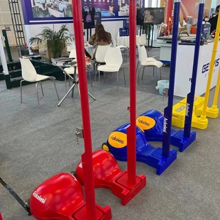 Standard Indoor and Outdoor Competition Badminton Posts, Portable Badminton Net Frames, Outdoor Mobile Liftable Volleyball Racks Factory