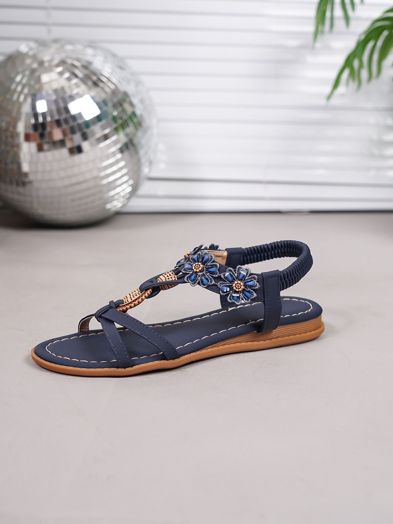 Women's Rhinestone Sandals With Floral Buckle Flat Slides_voghion.com