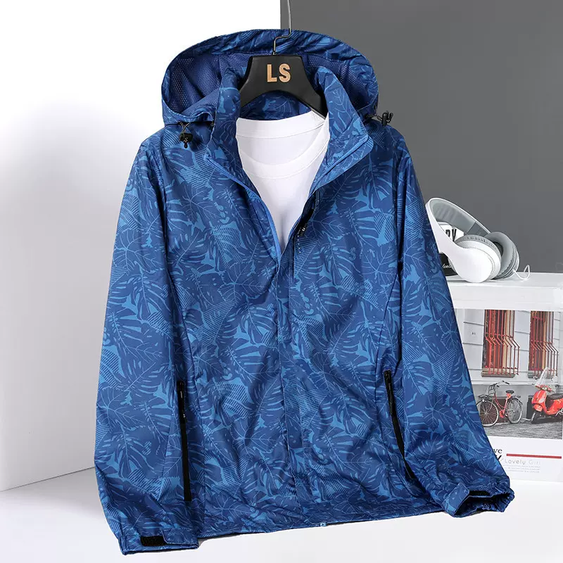 户外冲锋衣外套男款春秋季时尚迷彩潮牌痞帅休闲夹克登山风衣冬装