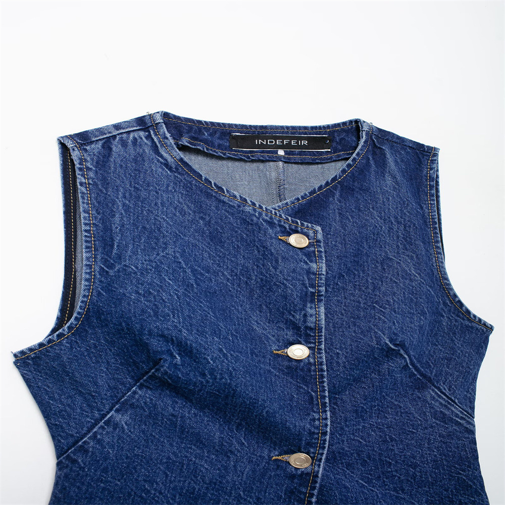 Completo due pezzi in denim da donna top smanicato e pantaloni_voghion.com