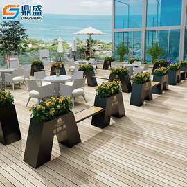 景观雕塑;排椅、等候椅;花盆容器