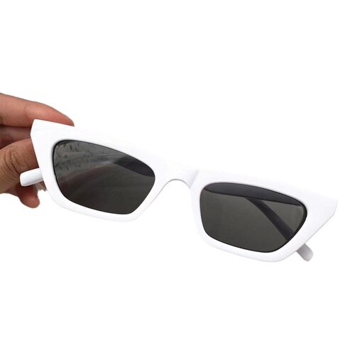 European and American flat square frame retro sunglasses for men, oversized vintage sunglasses for women, trendy street photography rectangular sunglasses