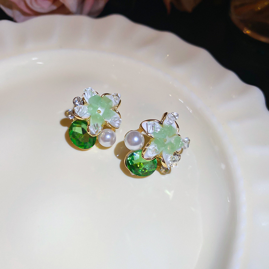 Pendientes de perlas de flor de cristal de diamantes con aguja de plata Pendientes de alta calidad Pendientes pequeños y frescos para mujer