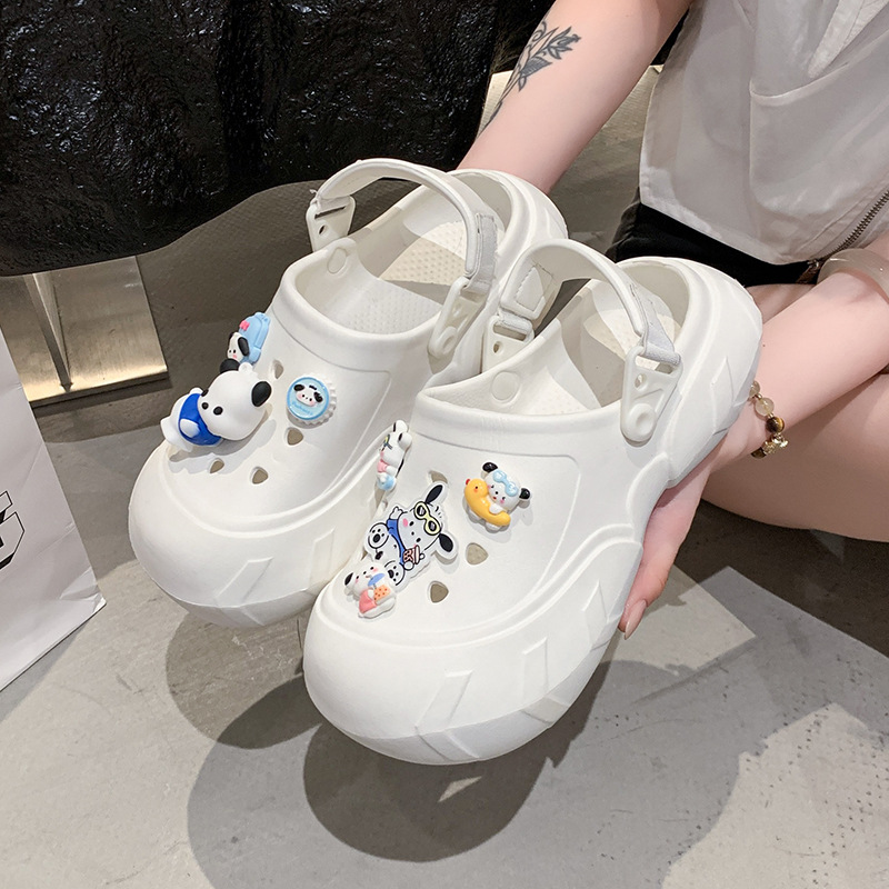 Nuevos zapatos con agujeros, accesorios de bricolaje, zapatos superiores de dibujos animados tridimensionales, decoración de flores, suela gruesa EVA, zapatillas de Baotou antideslizantes y resistentes al desgaste