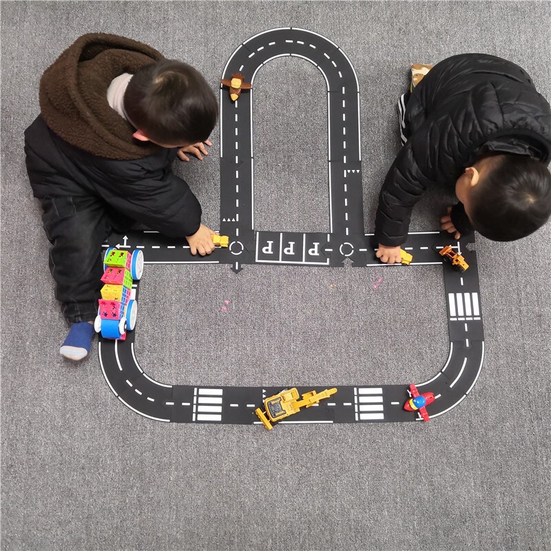 イン子供の車の高速道路スプライシングトラックパズルおもちゃ高速道路構築 PVC ソフトゴムおもちゃ|undefined