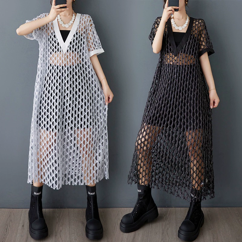 Настоящее фото прозрачного сетчатого платья в европейском и американском стиле, модной серебряной сетчатой ​​блузки с v-образным вырезом и верхним пуловером.