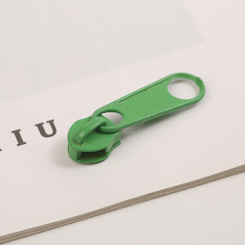 No. 5 fabricantes de cremallera de nylon nueva bolsa de maquillaje de color bolsas de lápiz gruesas cremallera al por mayor