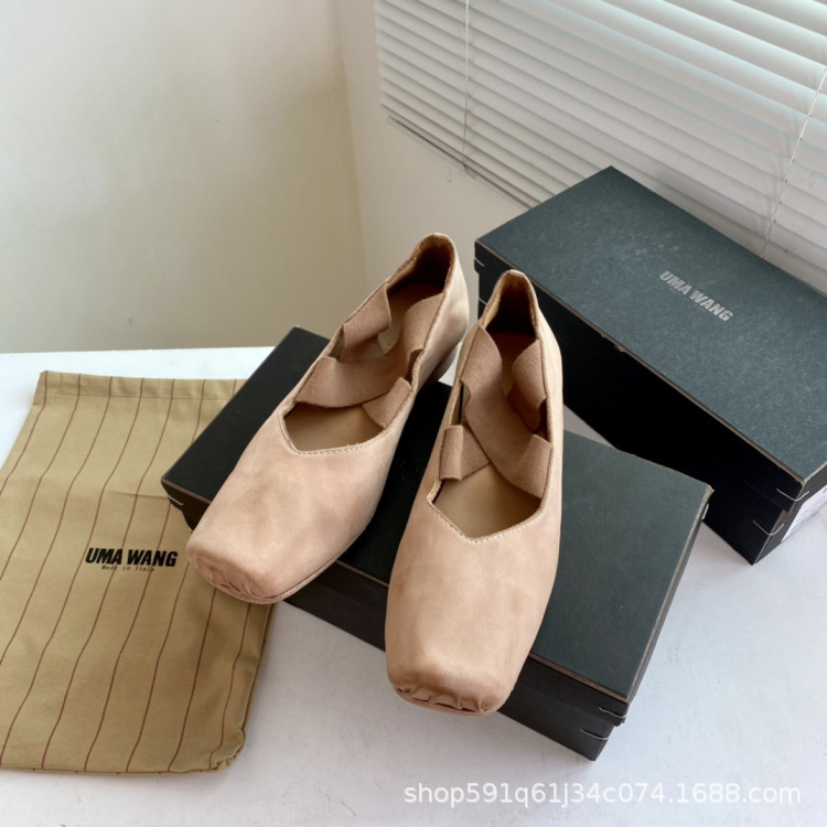 Handmade old retro gui pig nose UMA ballet shoes mid-heel cross strap square toe flat Mary Jane shoes