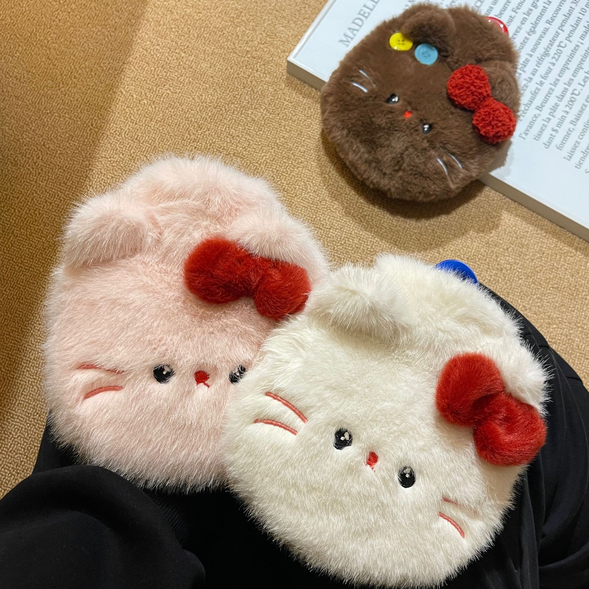 Cute gato bolsas de agua caliente inyección de agua bolsas de agua caliente de peluche agua caliente dormitorio de agua a prueba de explosiones estudiantes calentadores de manos para niñas estómago