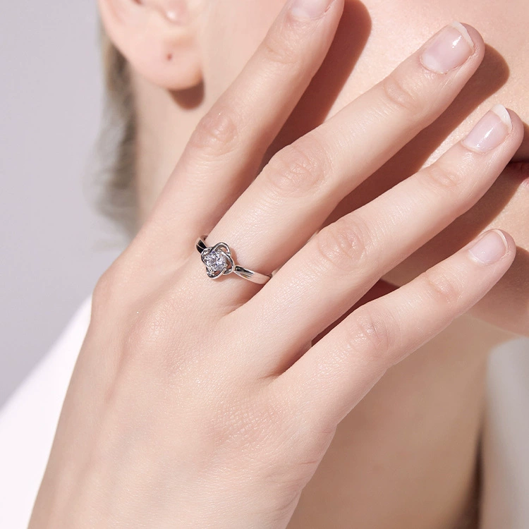 Brand adjustable ring, silver 925 sample, four-leaf clover, on index finger, light luxury style