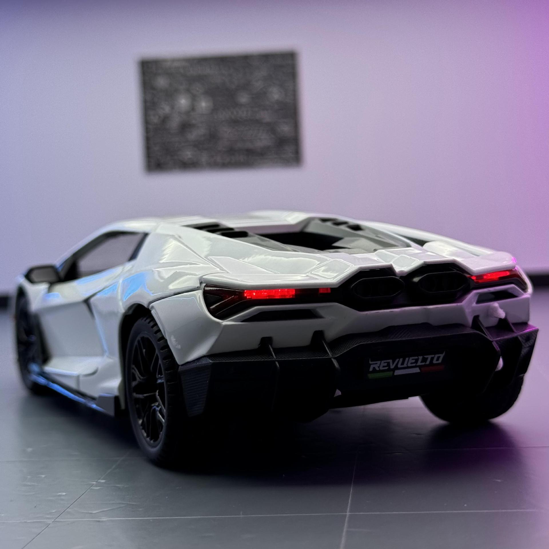 Modelo de coche de aleación Weili 1:24 nuevo coche deportivo de vaca grande, luz y sonido, coche de juguete, modelo de sonido, decoración al por mayor