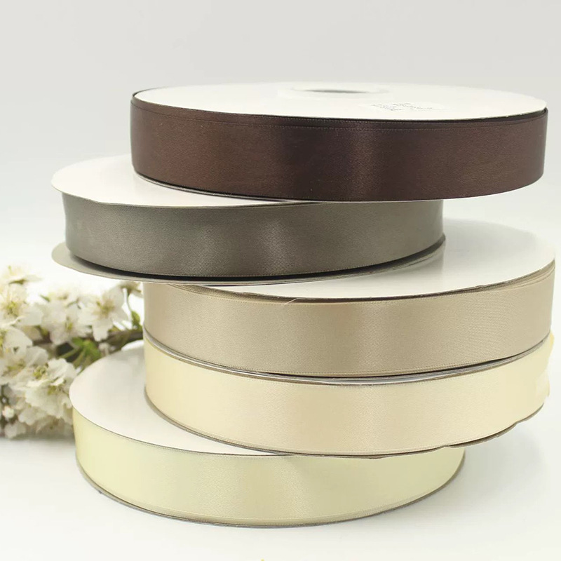 Cinta al por mayor 2,5 cm cinta de poliéster marrón cinta de la flor cinta de embalaje de regalo cinta floral para hornear