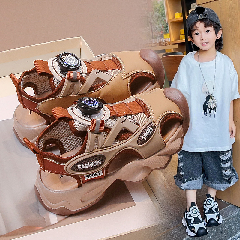 Sandalias para niños 2026 verano nuevo niño moda versátil zapatos de playa para correr zapatos deportivos zapatos casuales image 4