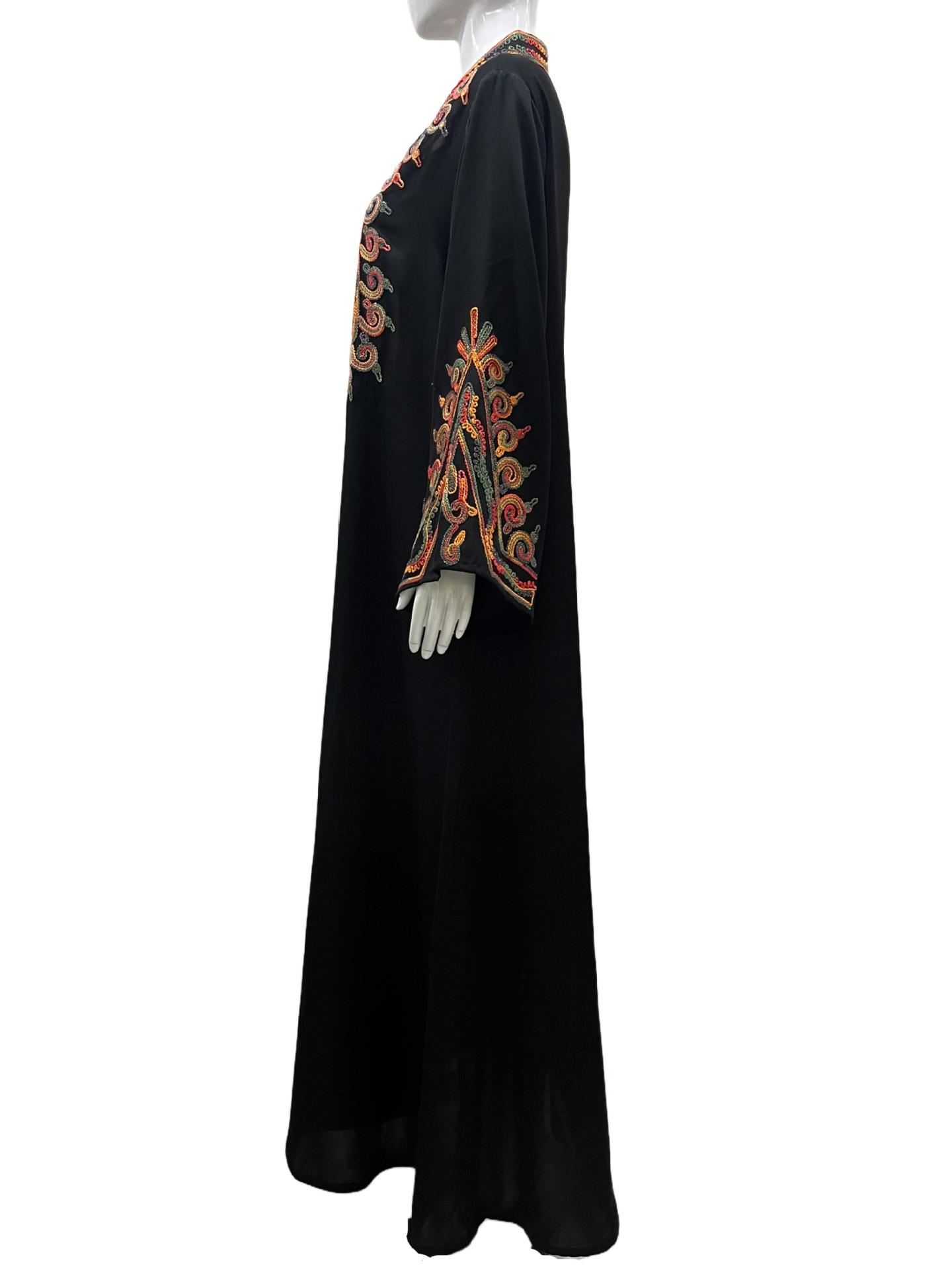 New In Stock Muslim Embroidered Robe, Middle Eastern Clothing, Abaya, Loose-fitting Women's Long Dress From Dubai,_ecoleips.com