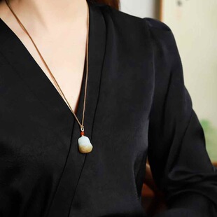 Jade Crafts Natural Xinjiang Hetian Jade Russian Material Old Material Pretty Sugar Color Cabbage Pendant Women's Sugar Jade Pendant