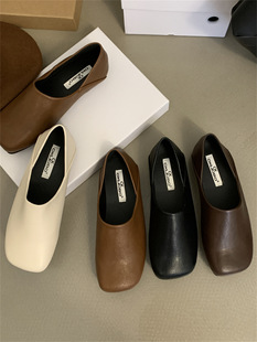 ���^����ЬŮ2024�괺��ٴ���ϵ�A�^�ָ�Ӣ���L�͹�СƤЬţ��Ь