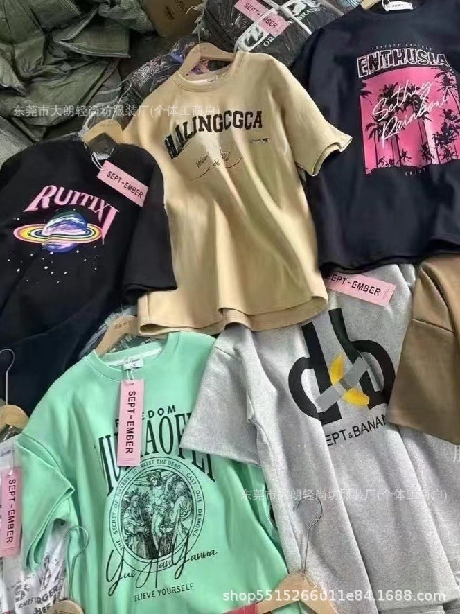 さまざまな高品質の婦人服 T シャツの屋台ライブブロードキャスト外国貿易実店舗人気の春夏秋の新作衣料品卸売