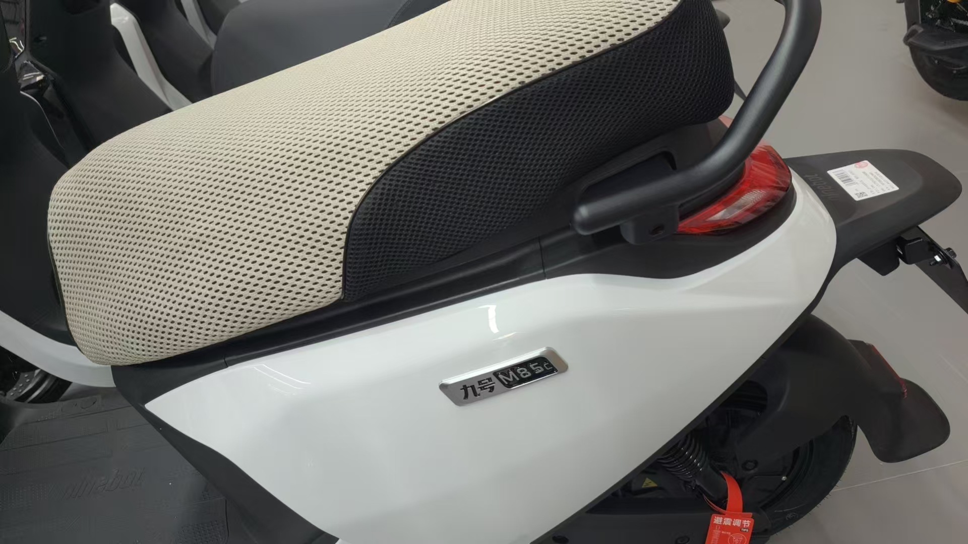 Suitable for No.9 Electric Vehicle Seat Cover M80C/M85C/M95C Electric Motorcycle Seat Cover, Sun Protection, Heat-Resistant, Breathable, Summer Use