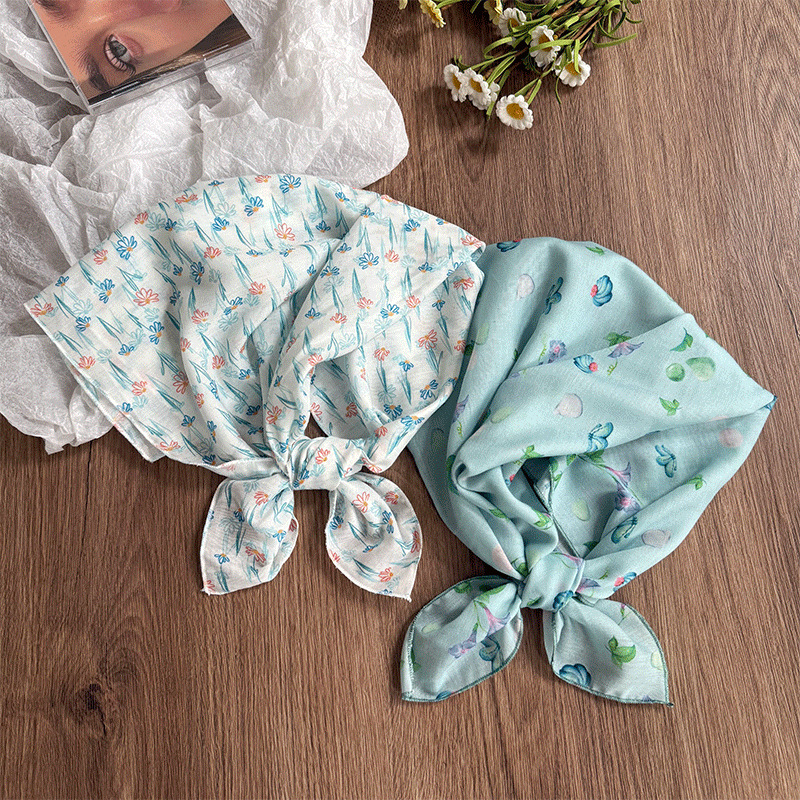 Pañuelo en la cabeza Verano femenino pastoral nuevo estilo floral literario bufanda cuadrada todo fósforo bufanda pequeña bufanda de seda correa para el cabello multifunción accesorios para el cabello