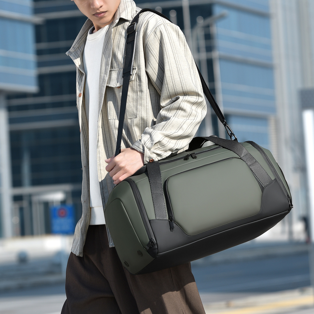 Logo-Printable Travel Bag with Water-Repellent Leather Membrane Fabric, 2026 New Foreign Trade Model, Versatile Outdoor Men's Gym Bag