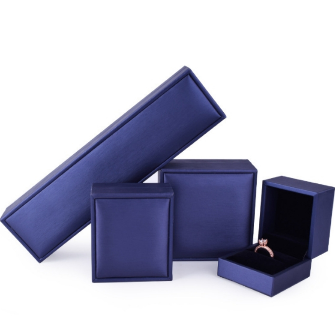 高端戒指项链LED发光高端珠宝收纳礼盒擦银布手提袋首饰包装盒