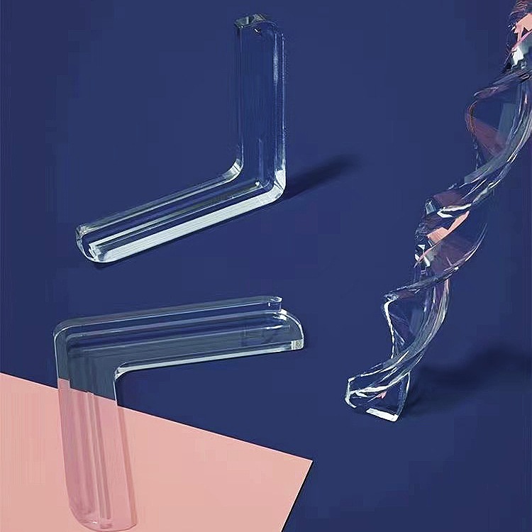 Aluminum-clad window anti-collision corners with silicone, protective glass corner guards, and right-angle design for aluminum alloy inward-opening windows—preventing bumps and impacts.