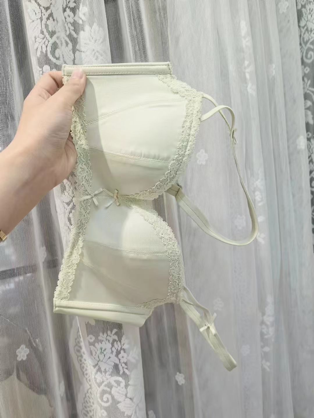 8076 Estilo dulce y puro satén sin anillo de acero, pechos pequeños, ropa interior de recolección, soporte superior, sujetador de ajuste cómodo y transpirable