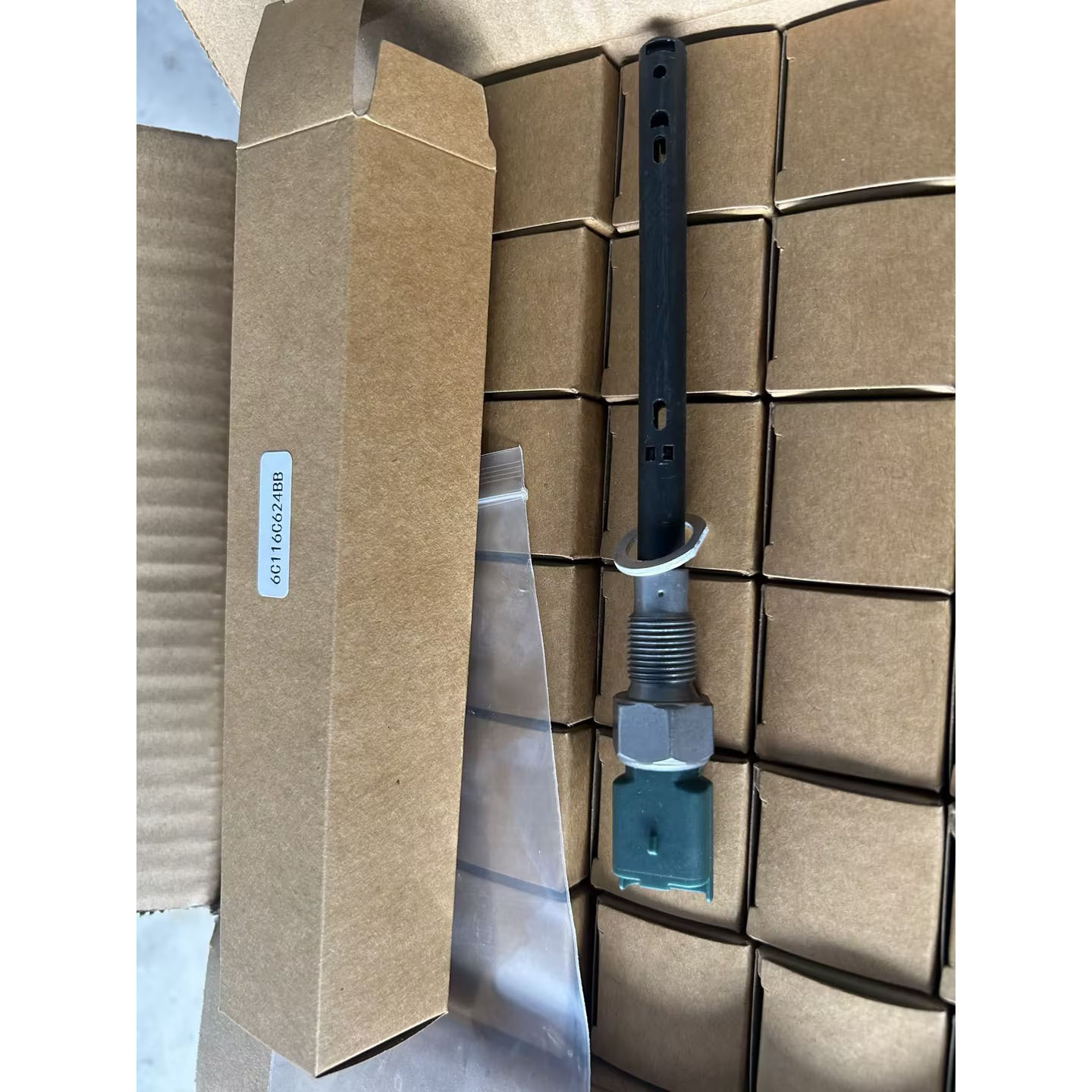 6C11 6C624 BB 1477409 Oil Level Sensor ��λ������ 6C11-6C624